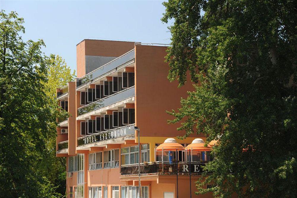 Hotel Esztergom Exterior photo